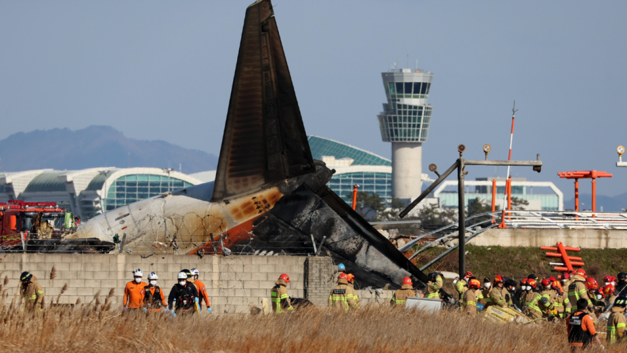 Corea del Sur: un avión se estrelló con 181 personas a bordo